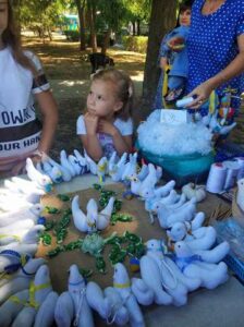 «101 голубка миру»: волонтерський проєкт